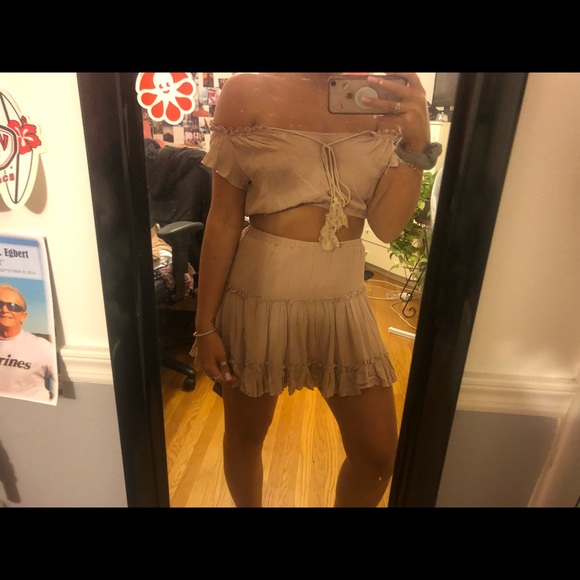 Brand new princess Polly beige skirt and top set - Picture 2 of 4